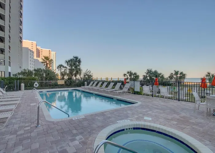 Hosteeva Oceanview Condo At Meridian Plaza